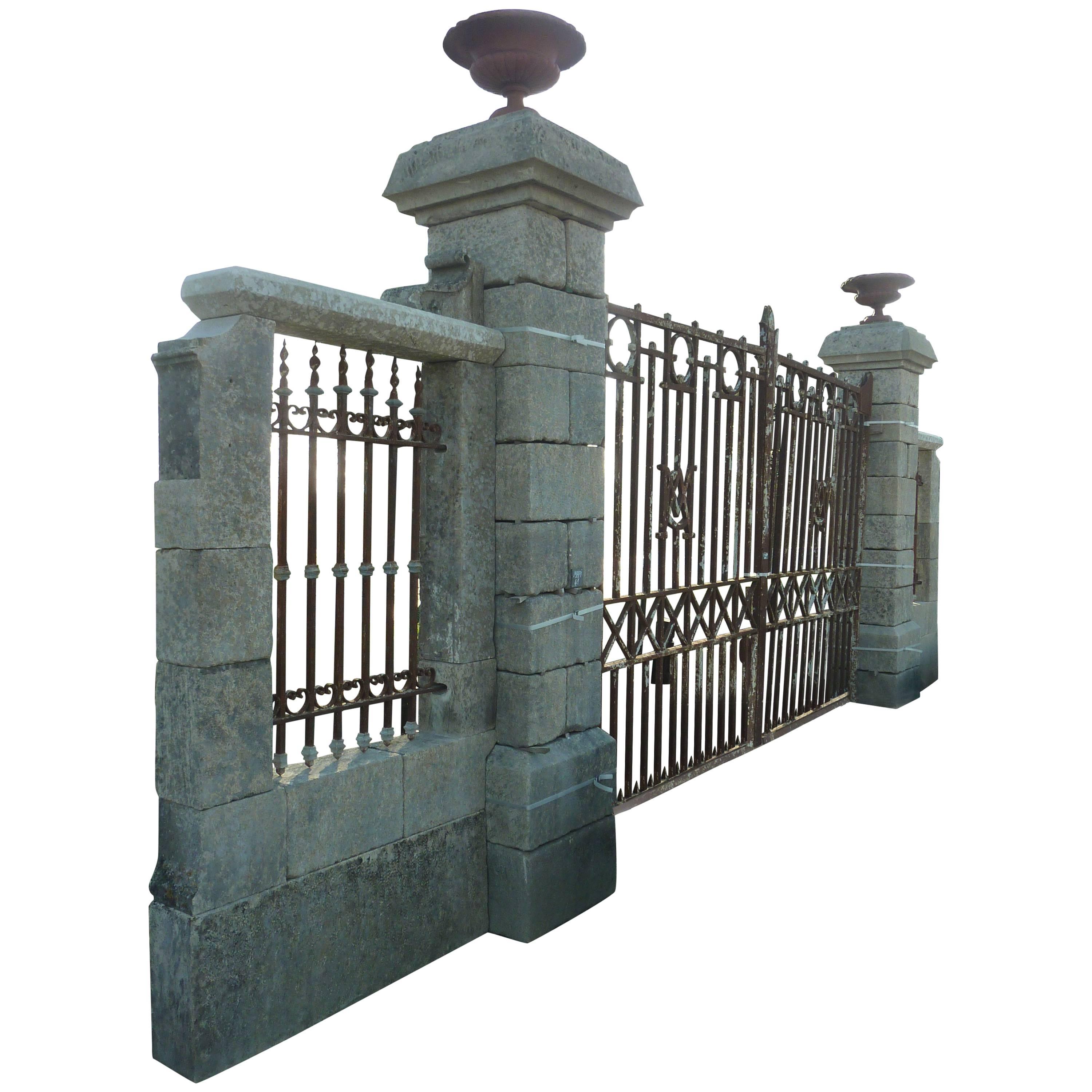 Beautiful Pair of Antique Stone Pillars with Low-Walls, Vase and Iron Ornaments For Sale