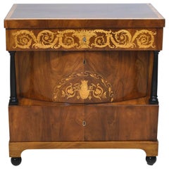 19th Century Biedermeier Chest of Drawers in Mahogany with Marquetry Inlays