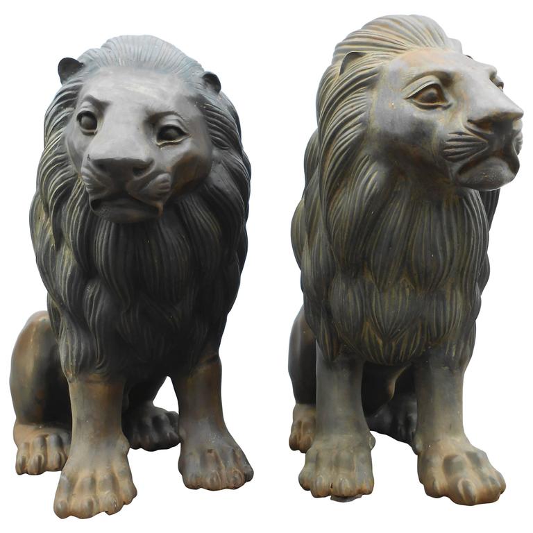 Pair of Bronze Lion Statues For Sale at 1stdibs