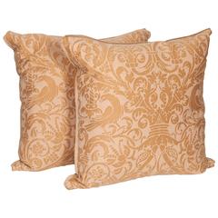 Pair of Fortuny Fabric Cushions in the Uccelli Pattern 8