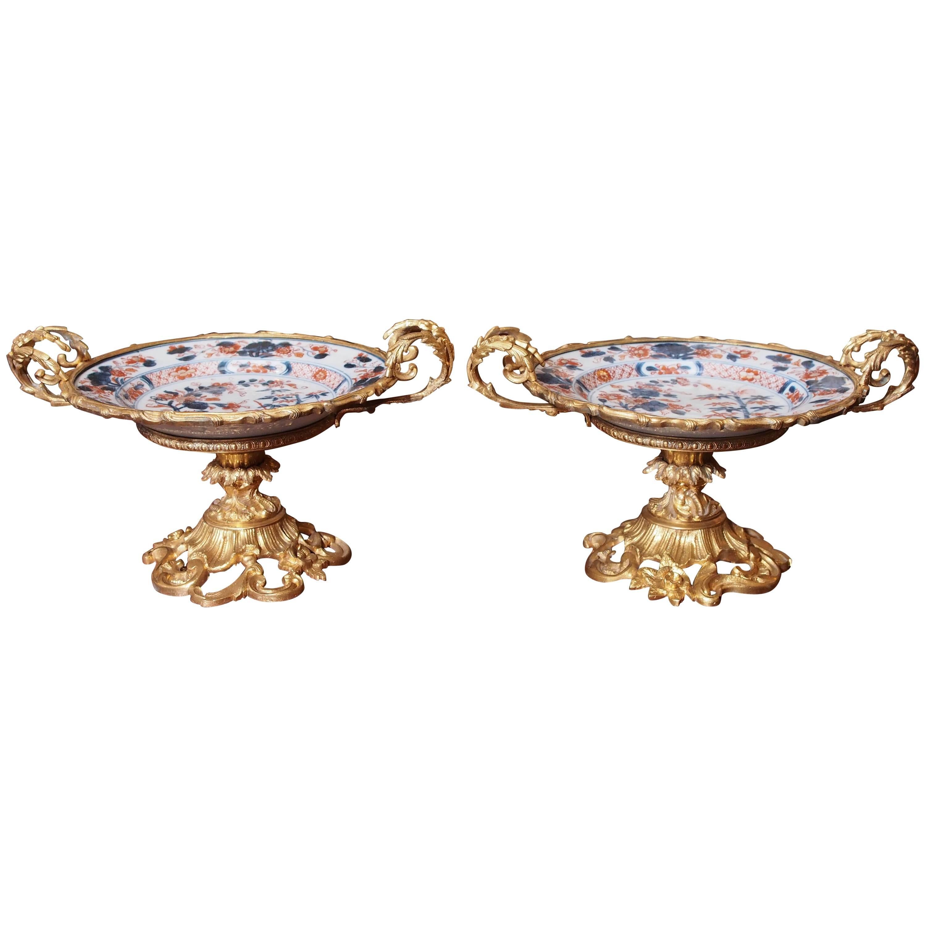 Pair of Japanese Plates For Sale at 1stdibs