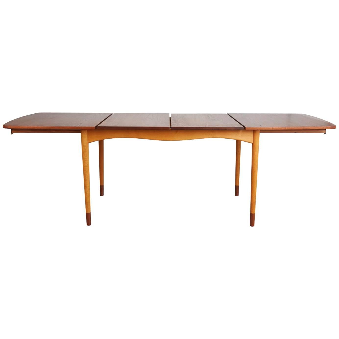 Finn Juhl Expandable Walnut Dining Table, circa 1960