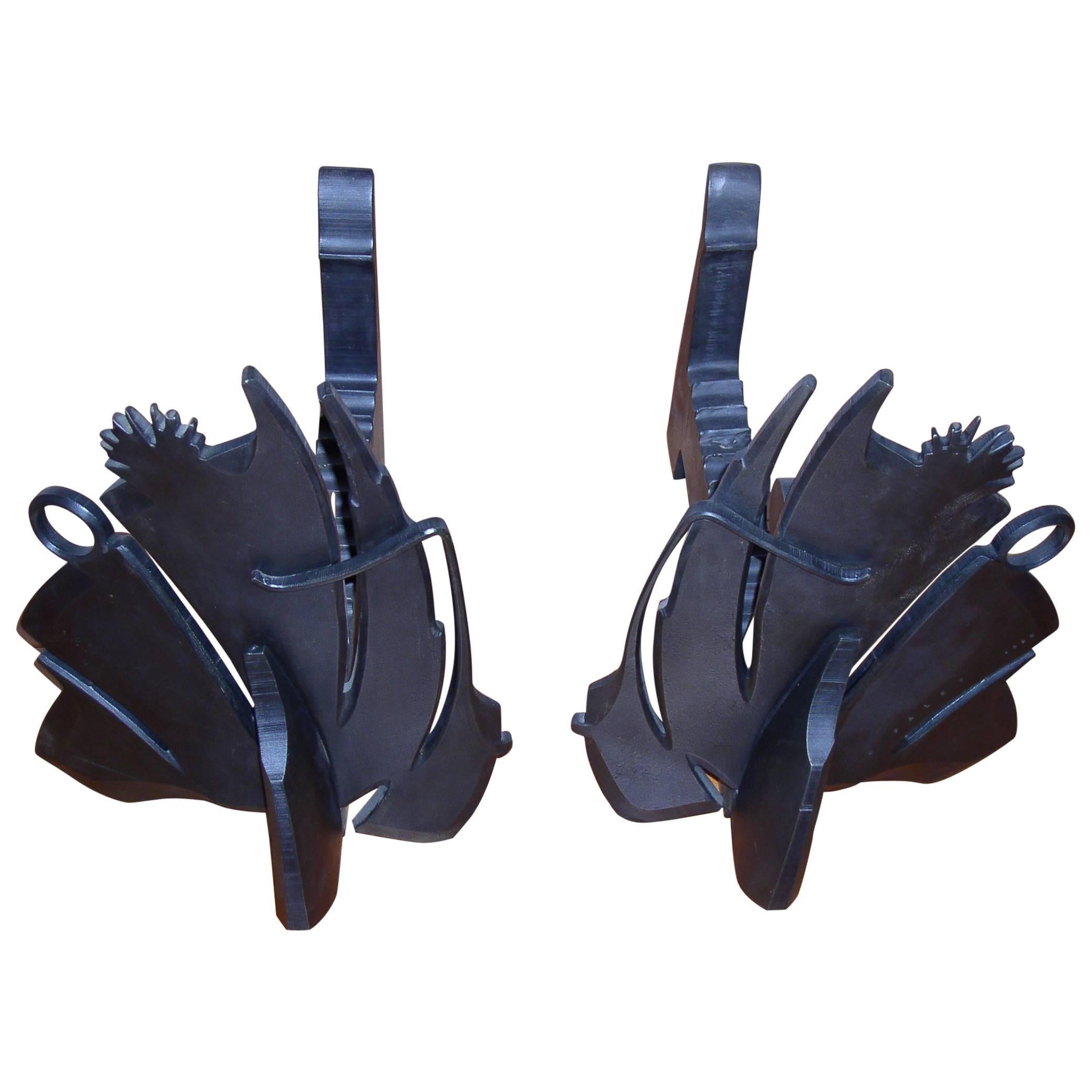 Andirones de acero forjado de Albert Paley