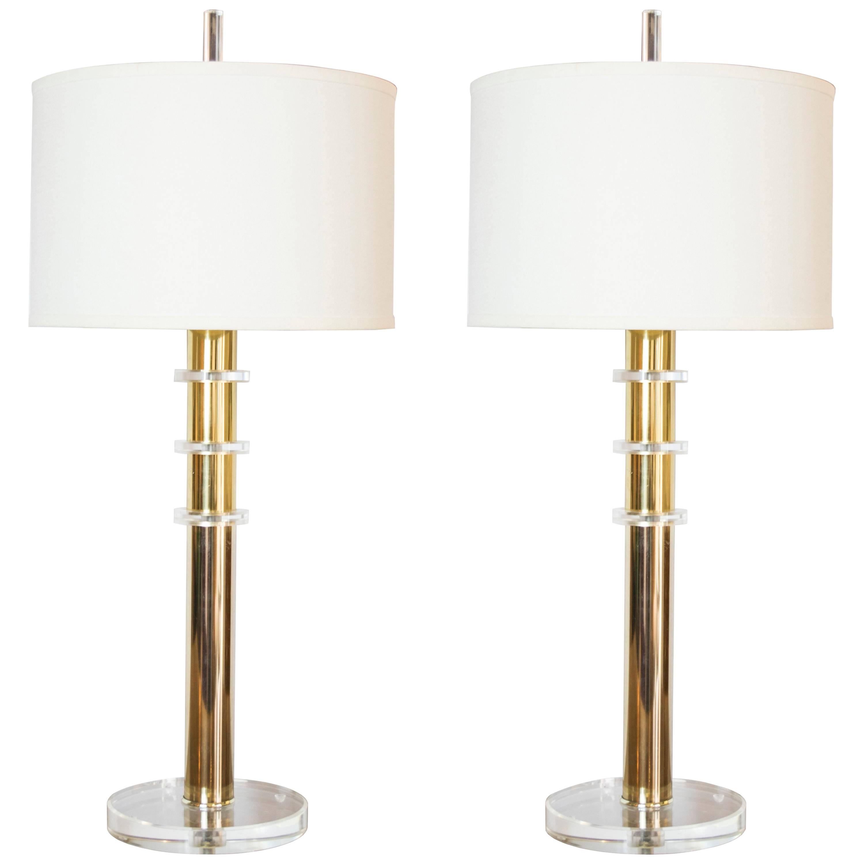 Mid-Century Modern Lucite and Brass Table Lamps  For Sale