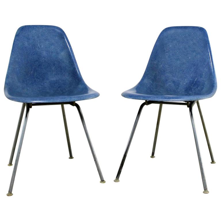 Vintage Pair of Herman Miller Eames Molded Fiberglass DSX Side Chairs at  1stDibs