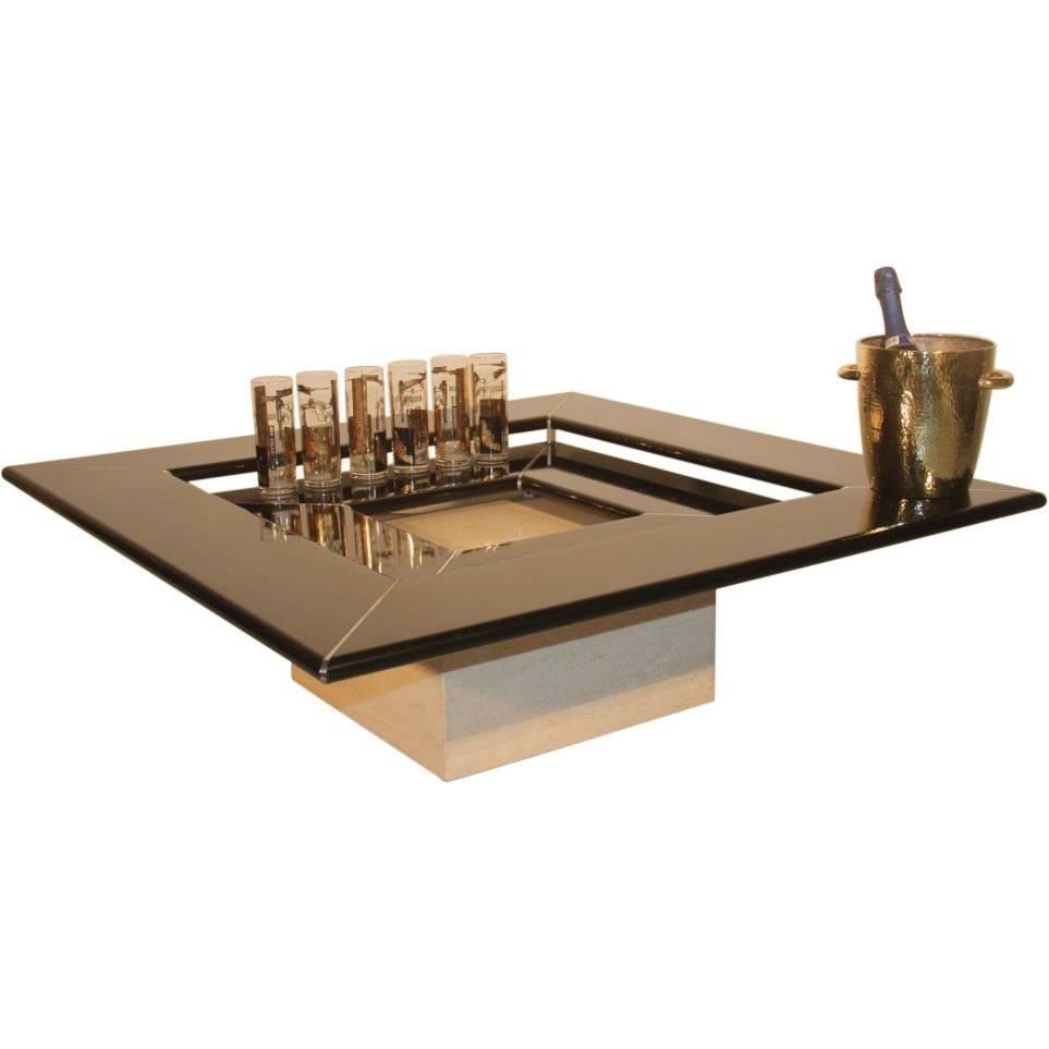 Niedriger, schwarz lackierter Holztisch Travertin-Marmorsockel Paolo Piva Quadro B&B im Angebot