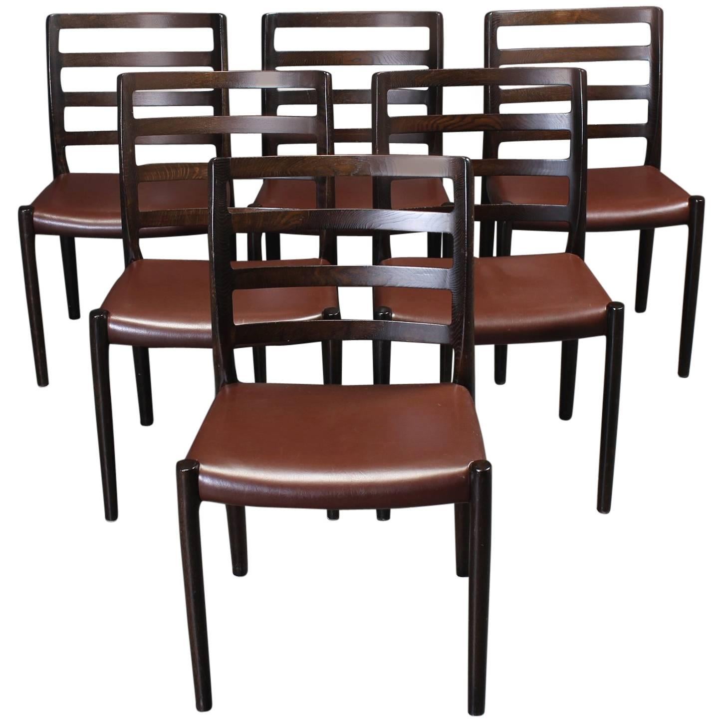 Ensemble de six chaises de salle à manger en chêne de Niels O. Moller pour J.L.Moller