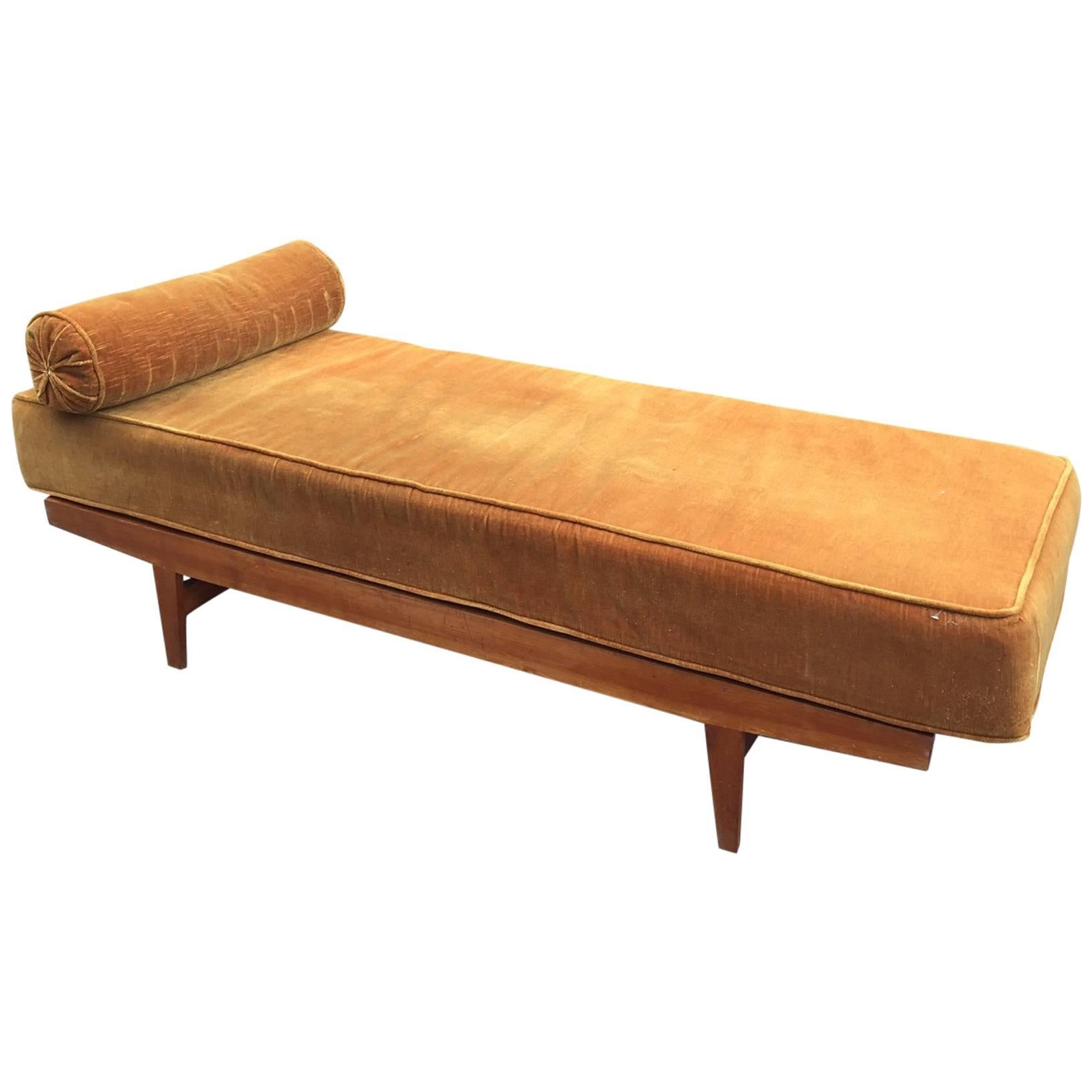 1950s Daybed in Pine, Seat and Cushion Covered with Velvet For Sale