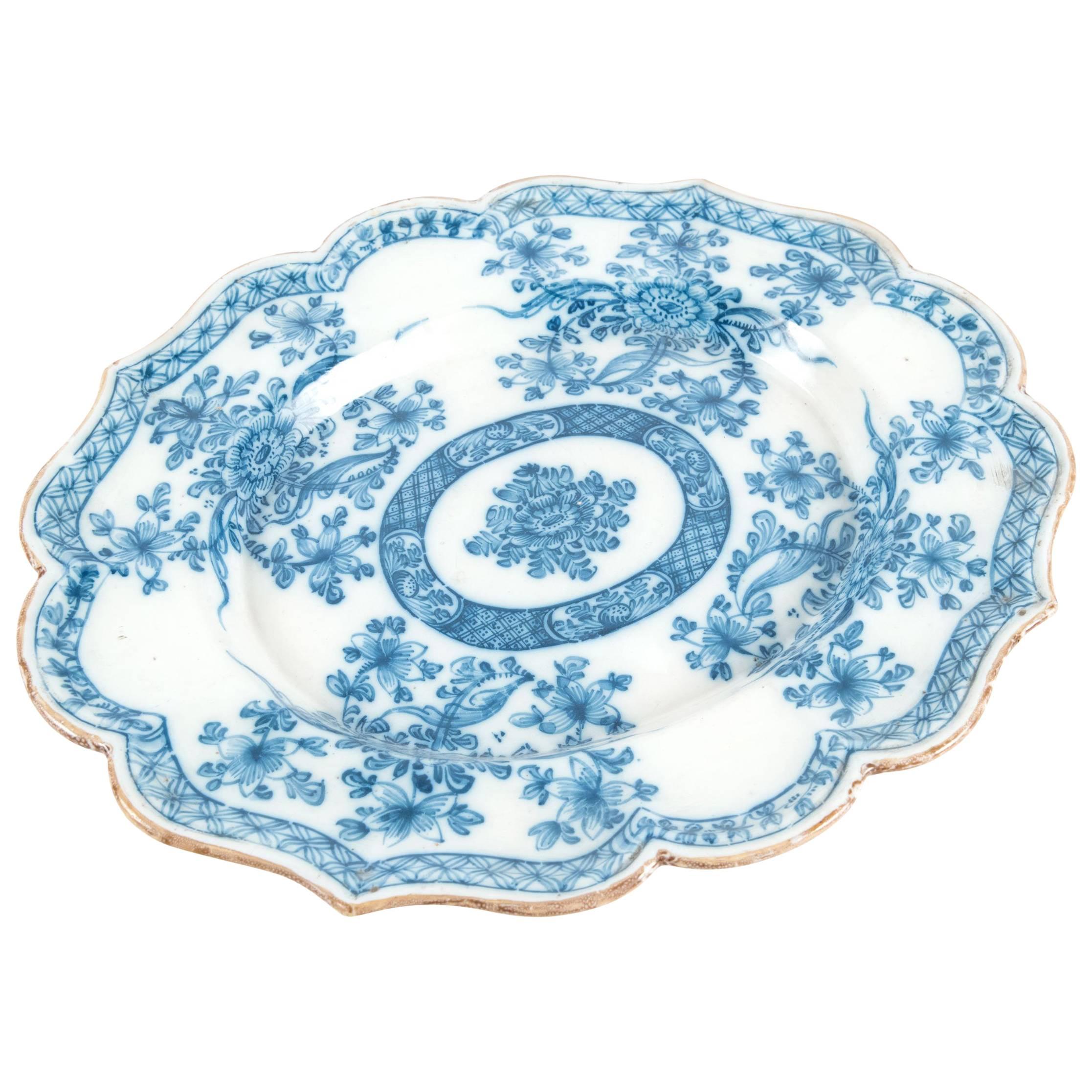 Chinese Lotus-Shape Blue and White Porcelain Plate