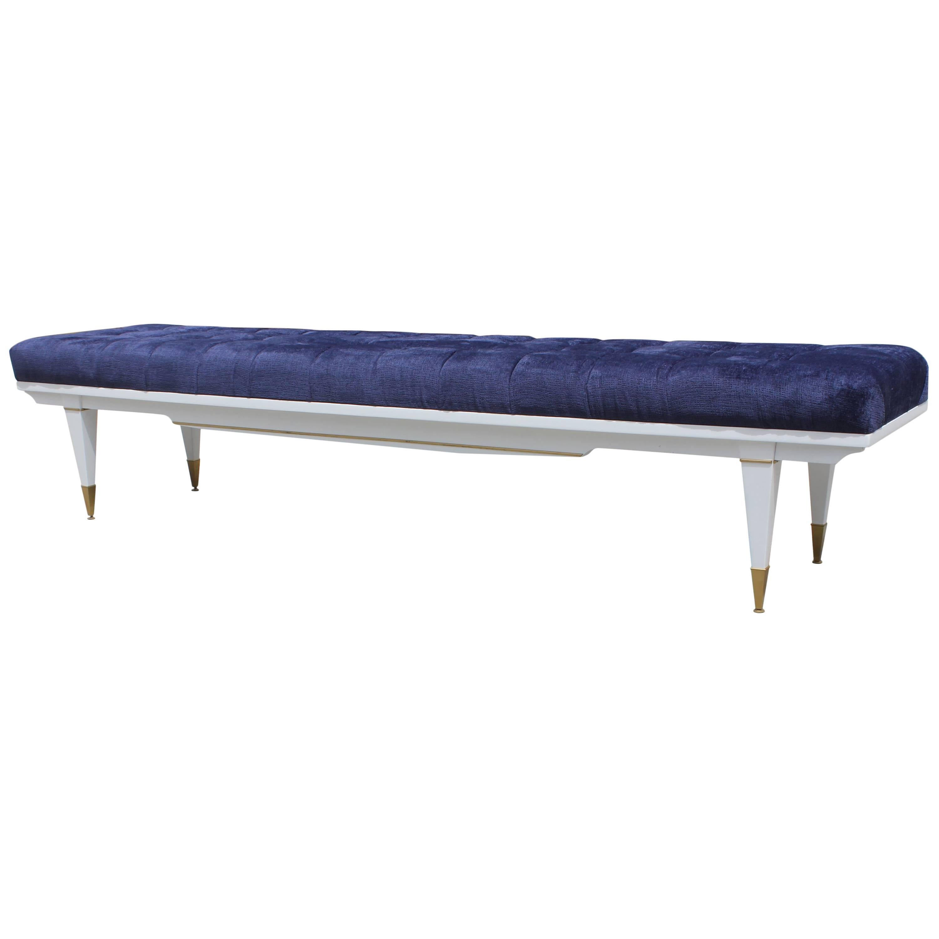 French Art Deco Snow White Lacquered Long Sitting Bench, circa 1940s