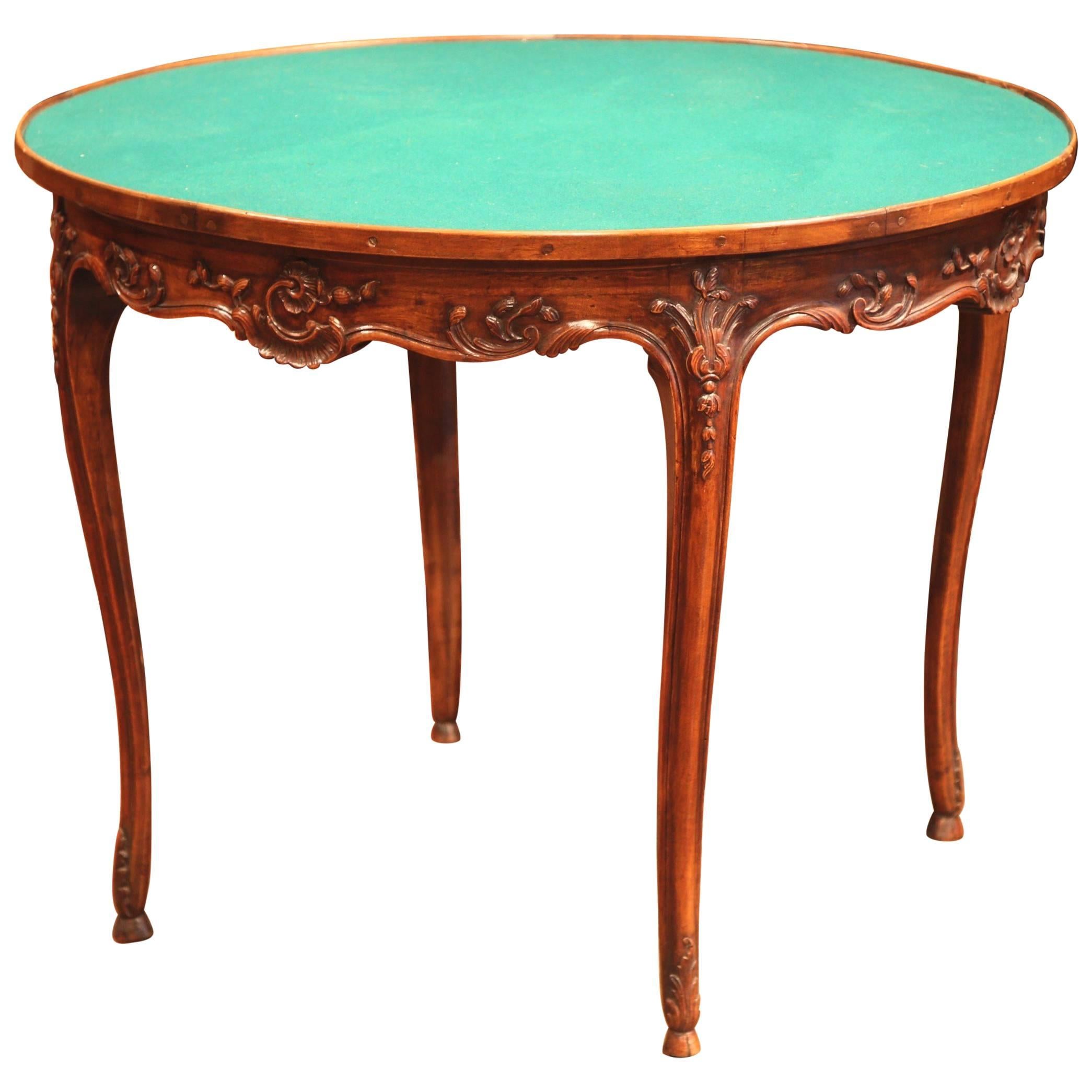 Early 20th Century French Louis XV Carved Walnut Round Game Table with Felt