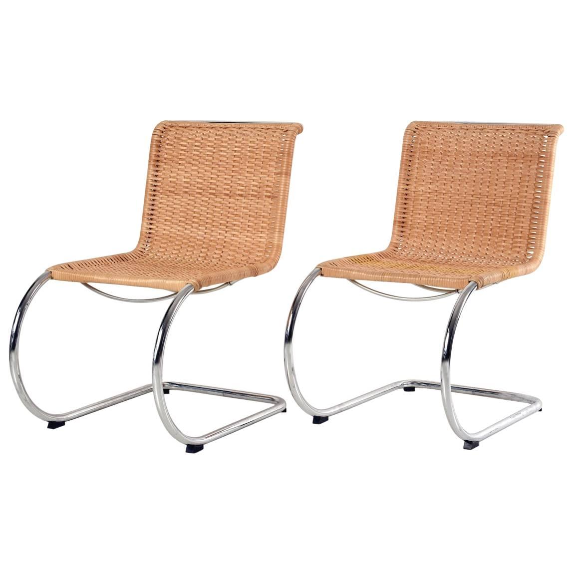 Pair of Bauhaus Cantilever Chairs Thonet For Sale