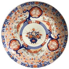 Japanese Meiji Period Imari Charger, Late 19th Century