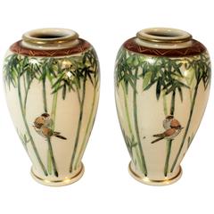 Pair of Japanese Meiji Period Satsuma Pottery Vase's 8