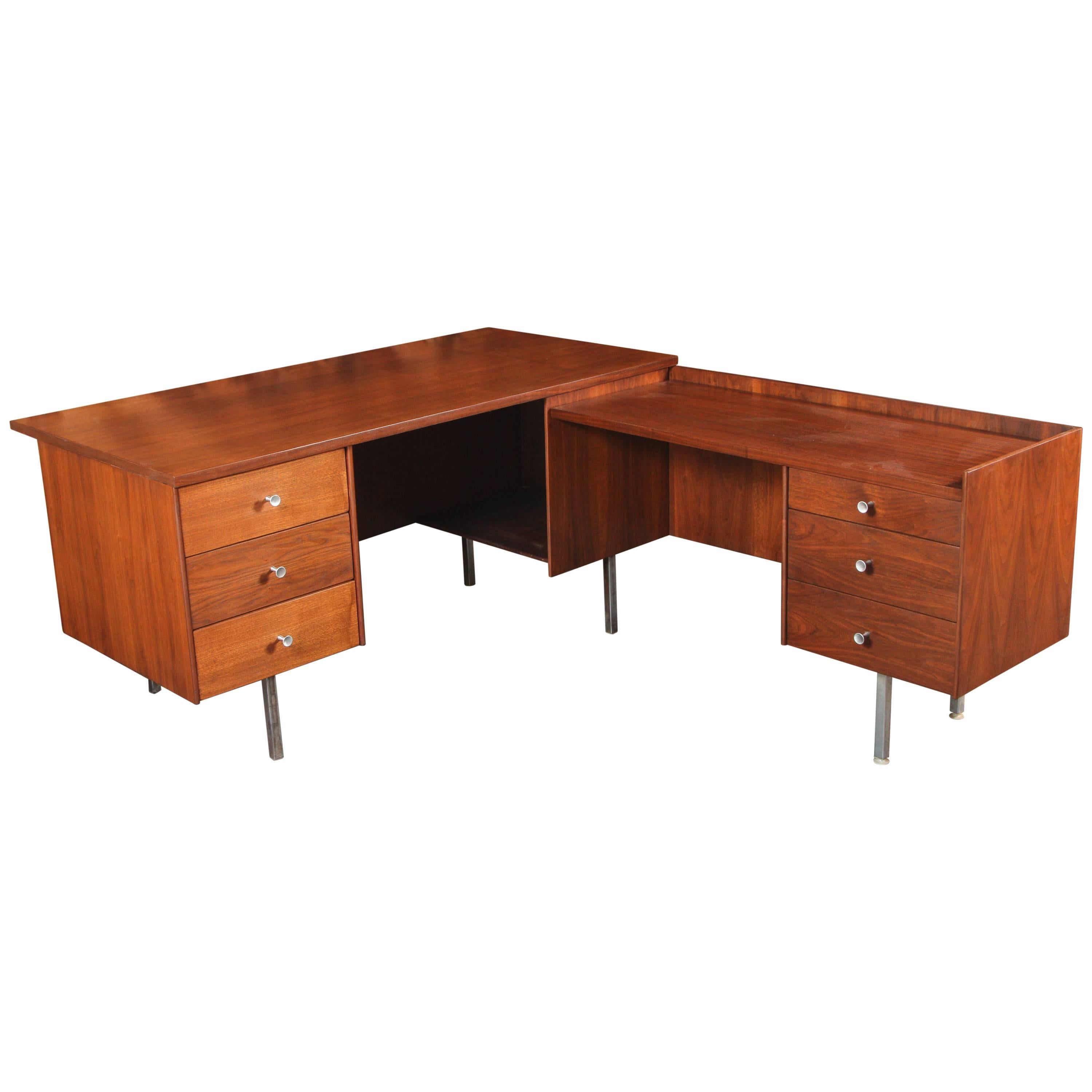 Rare Milo Baughman for Glenn of California Refinished Walnut Executive Desk