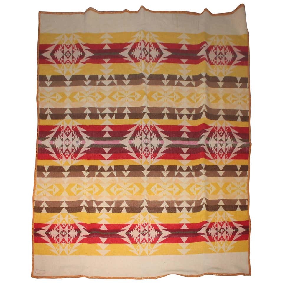 Rare and Early Pendleton Cayuse Fringed Indian Design Camp Blanket at