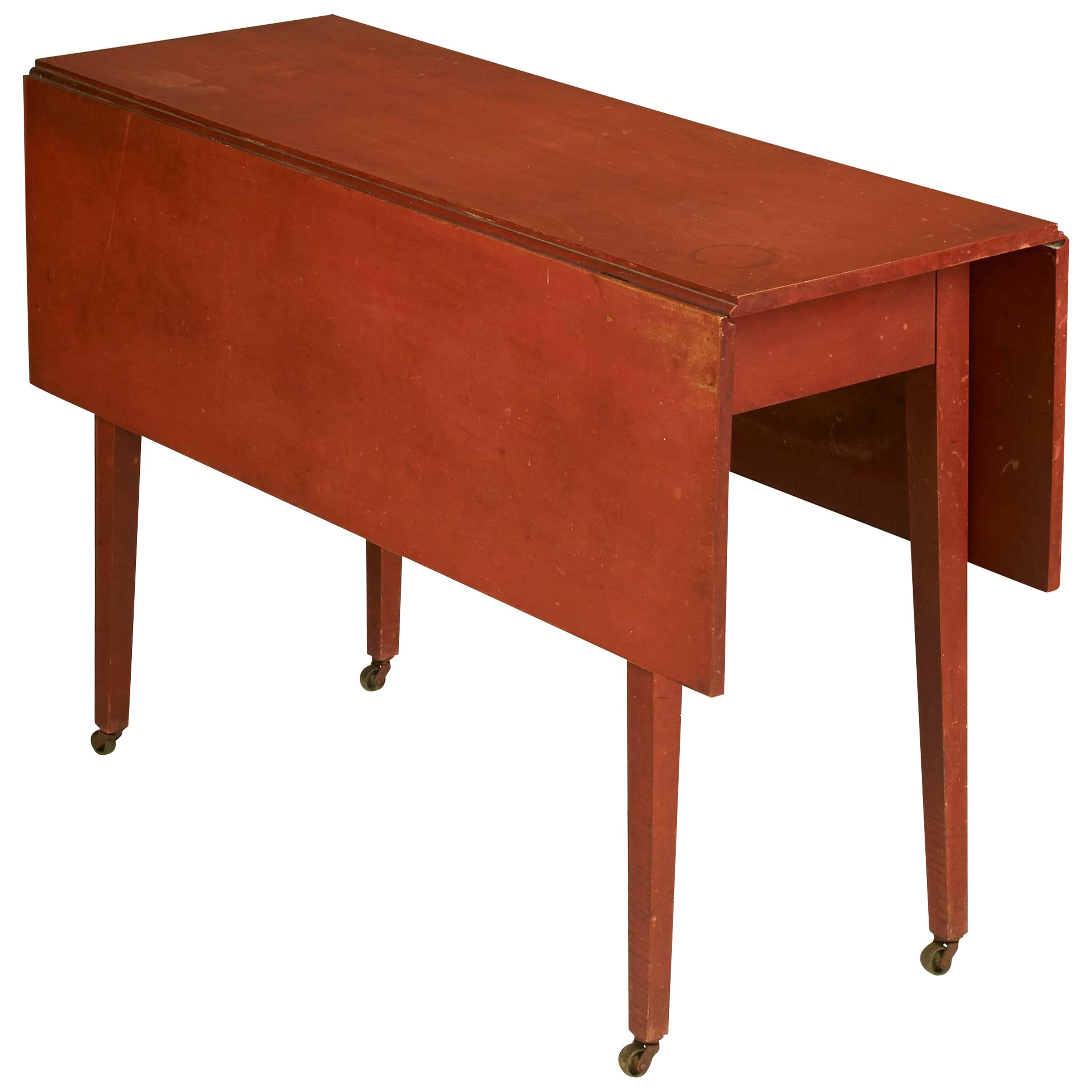 Federal Country Red-Painted Maple Drop-Leaf Table For Sale
