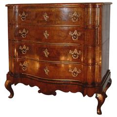 Large 18th Century Walnut Commode of Arc en Arbalette Shaped Form, circa 1750 5