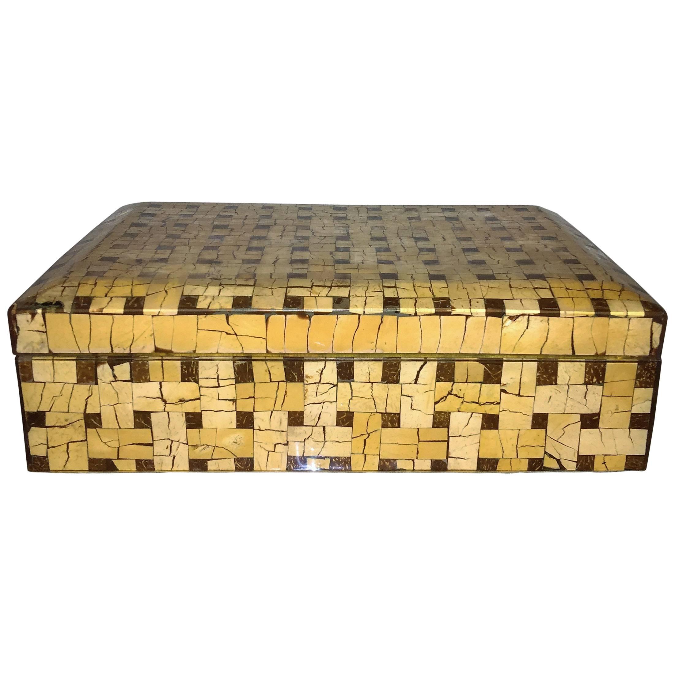 Karl Springer Style Large Scale Tessellated Two-Tone Coconut Shell Resin Box For Sale
