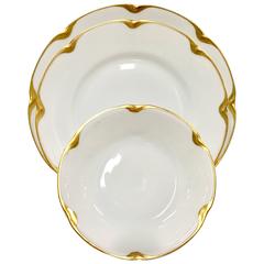 Vintage 1930s Porcelain and 18-Karat Gold Dinnerware Set of 23 Pieces by Royal Epiag
