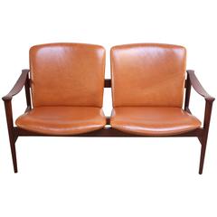 Fredrik Kayser Loveseat in Leather and Teak 2