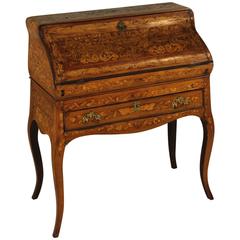 Small Dutch Drop-Leaf Table Oak and Solid Maple Holland, 19th Century