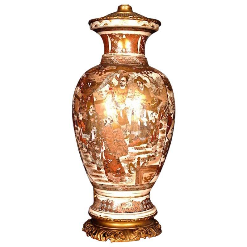 19th Century Louis XV Style Porcelain Japan Table Lamp For Sale