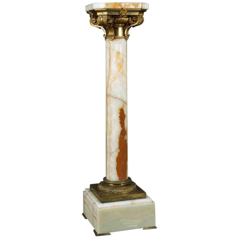 Colonne en marbre onyx de style Napoléon III du 19ème siècle