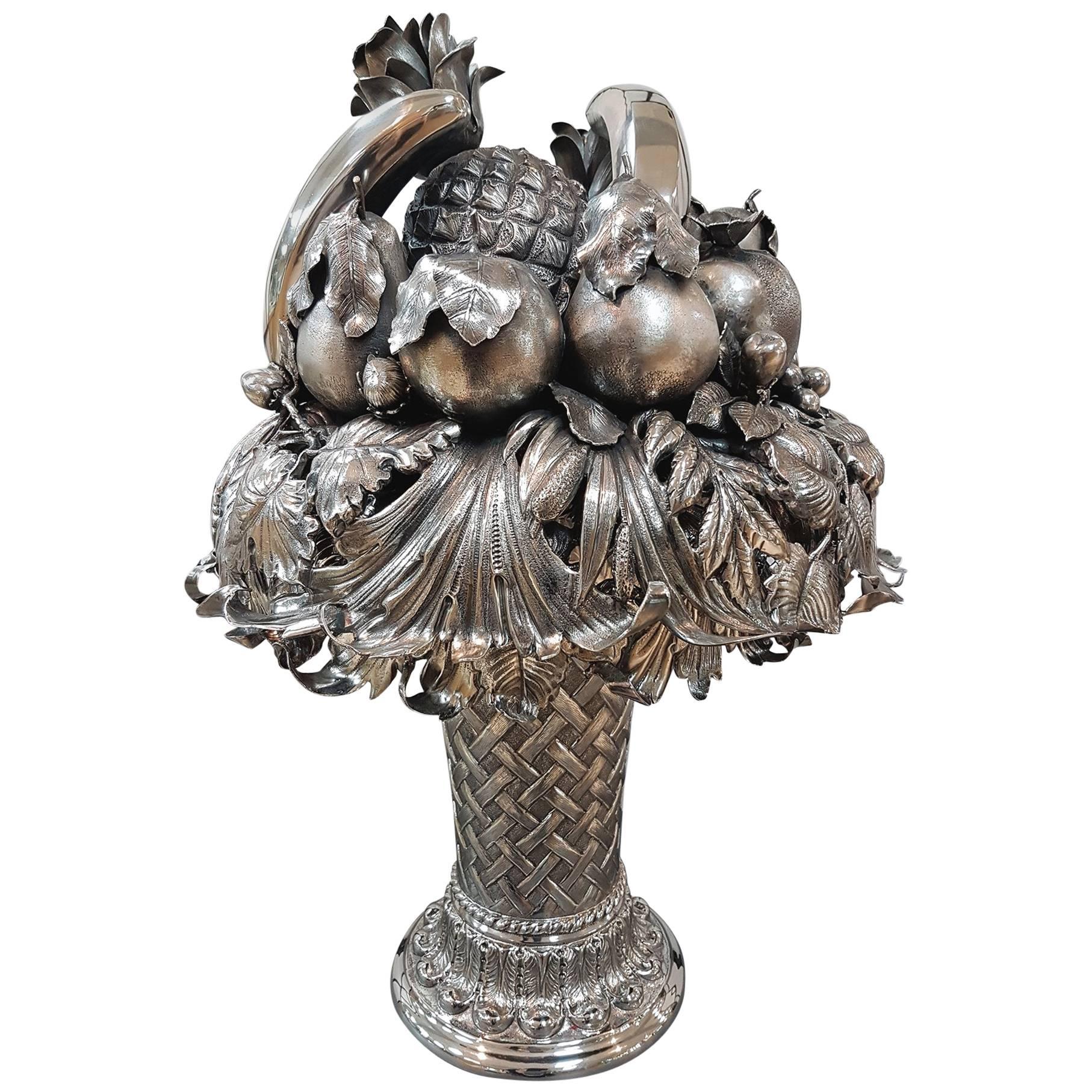 Vase de centre de table triomphe de fruits en argent sterling italien du 20ème siècle