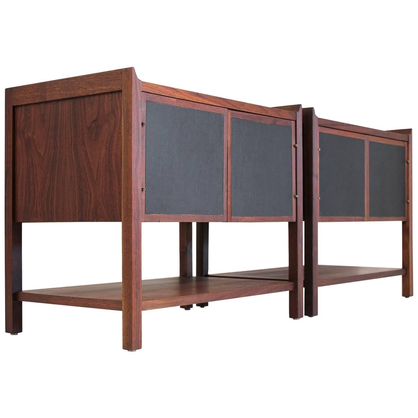 Pair of Dillingham Modernist American Walnut Nightstands End Tables