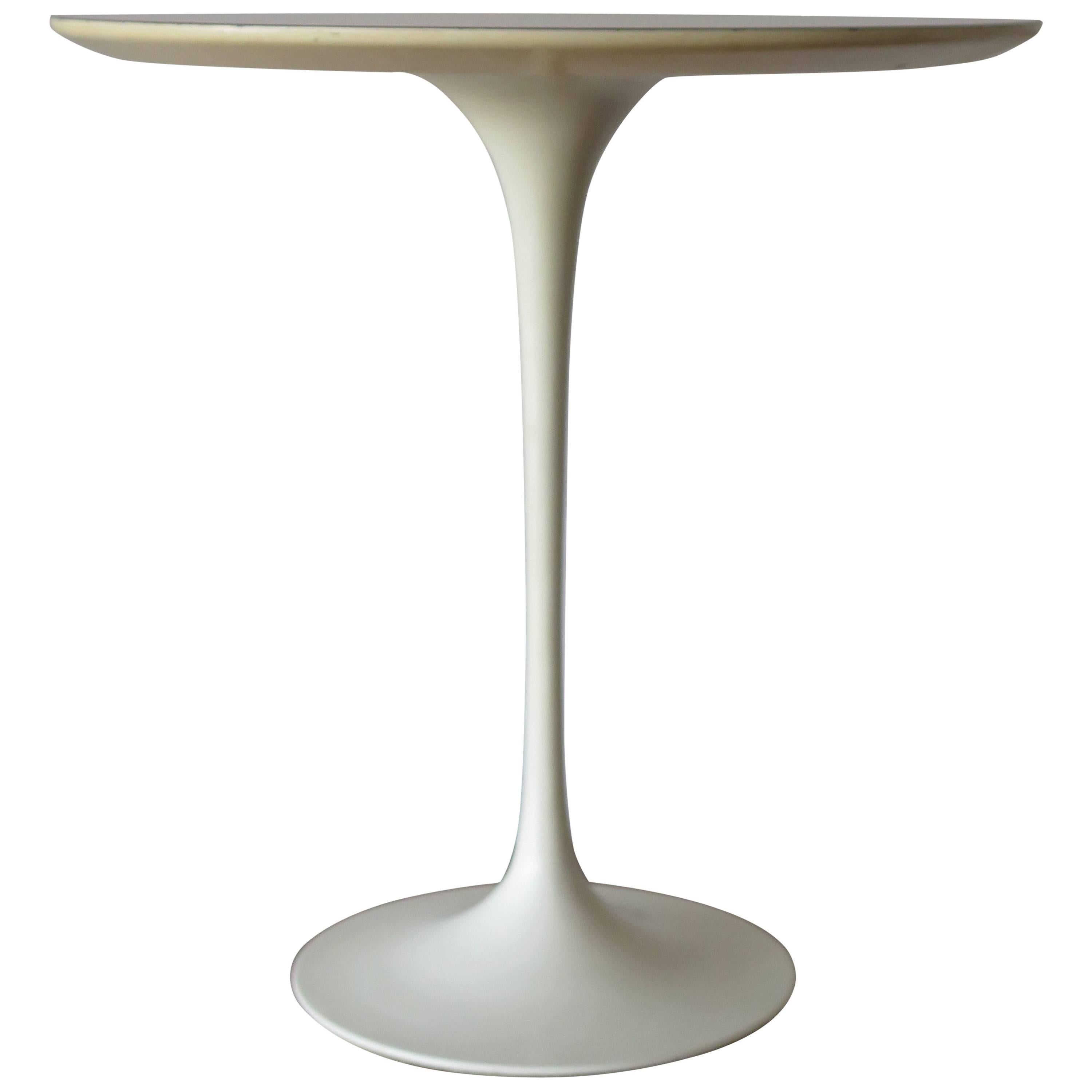 Classic Eero Saarinen for Knoll Vintage Side Table