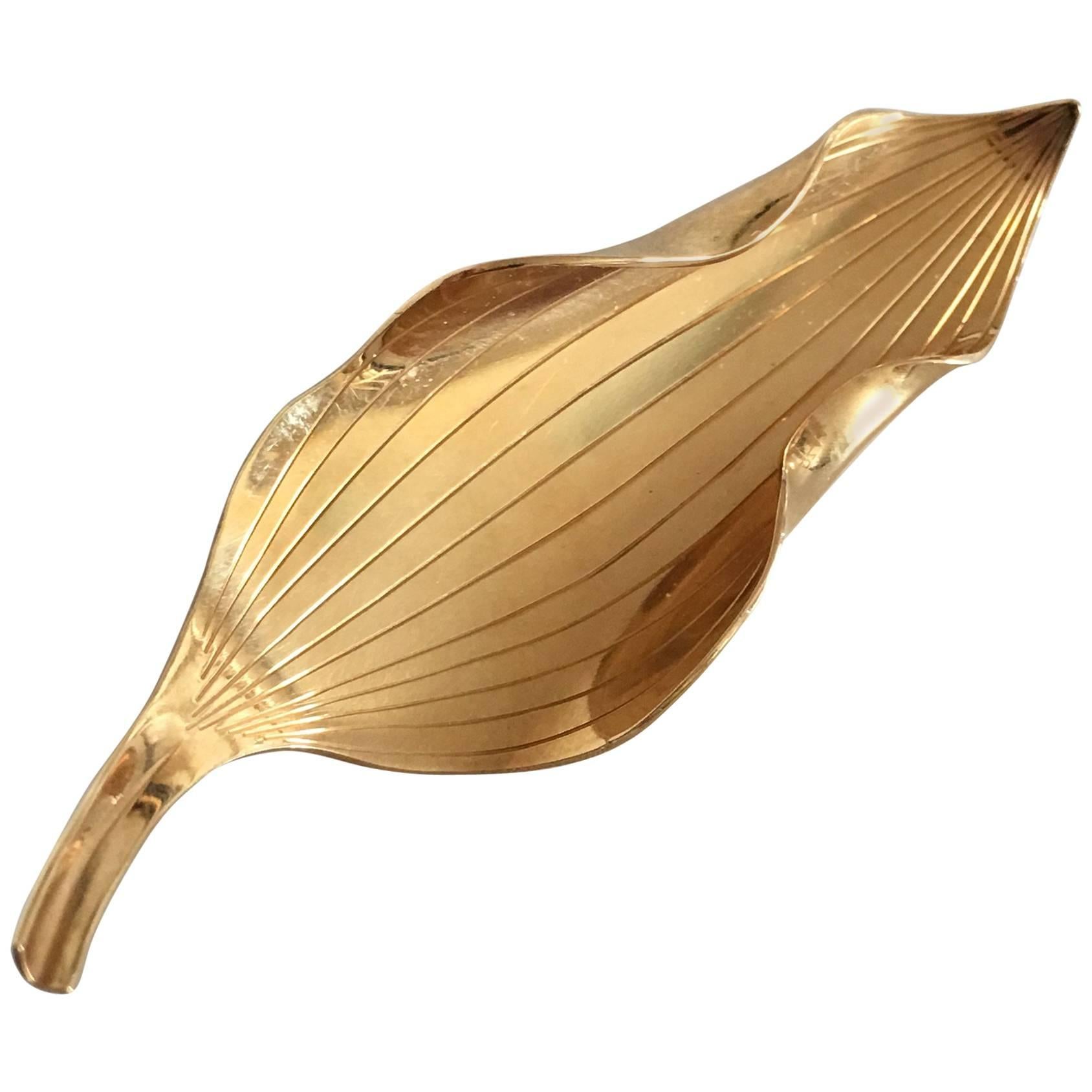 Anton Michelsen Leaf Shaped Brooch in 18-Karat Gold Designed by Gertrud Engel