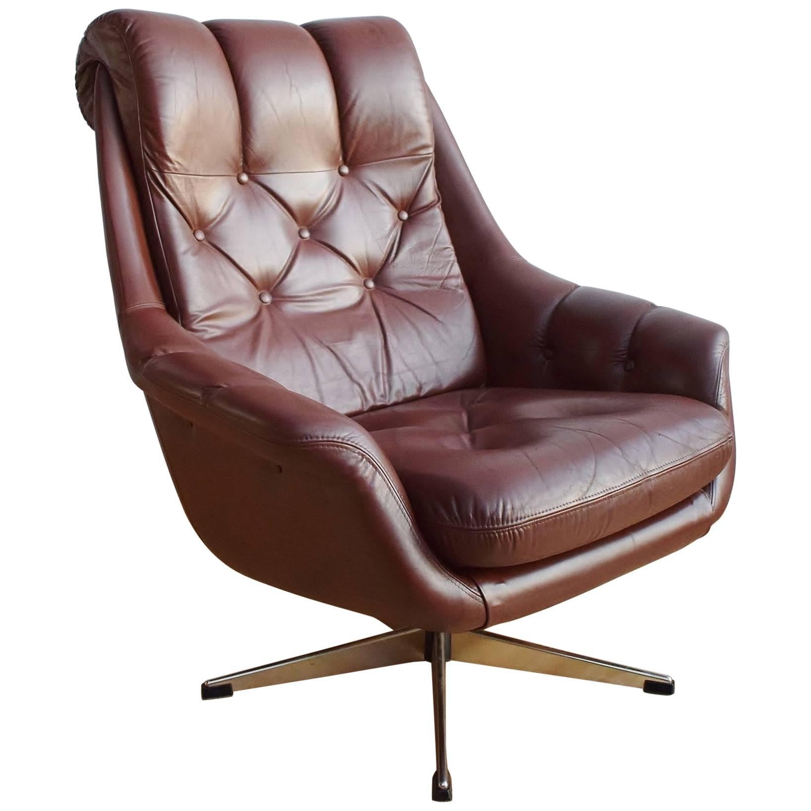 Mid-Century Retro Danish Tan Brown Leather Swivel Lounge Armchair, 1960s-1970s For Sale