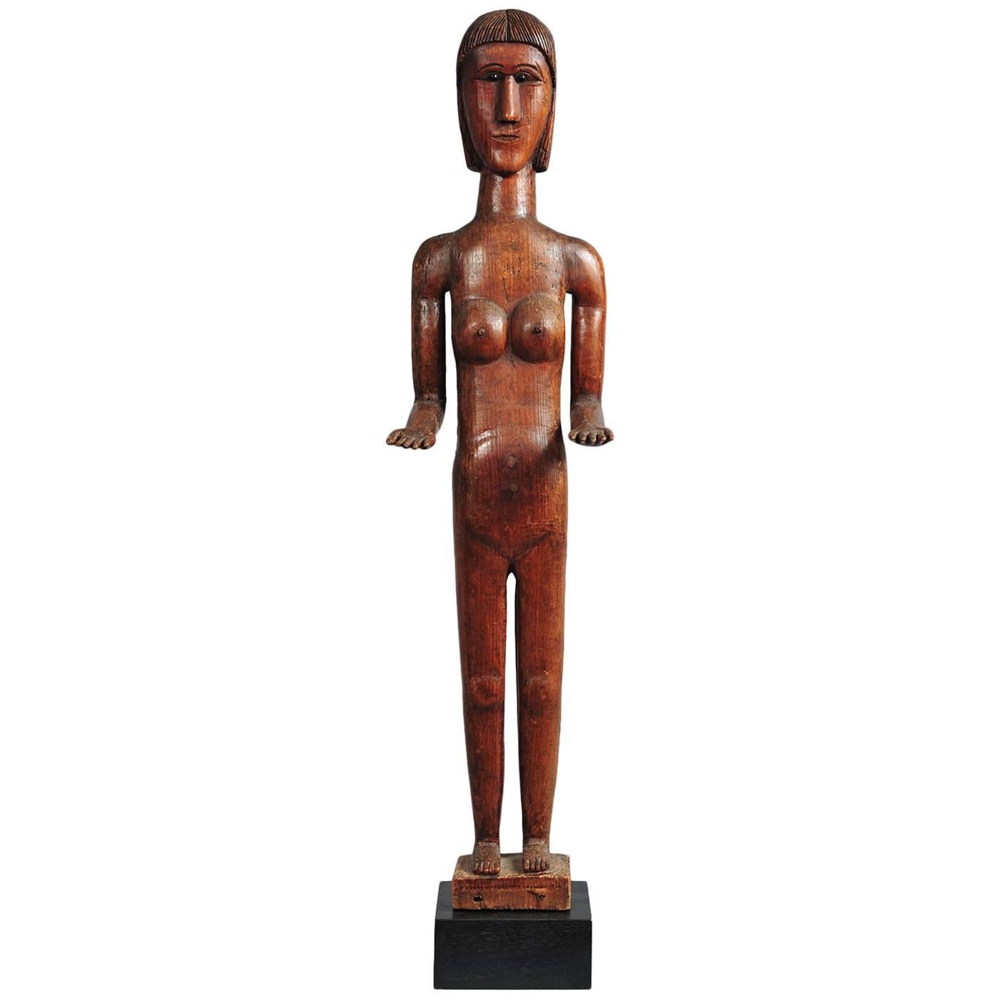 Carved Figure of a Woman Made of Yellow Pine, Coastal Georgia, 19th Century For Sale
