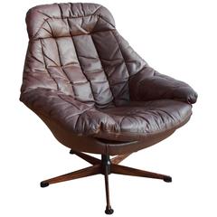 Mid-Century Retro Danish H.W. Klein for Bramin Leather Swivel Lounge Armchair