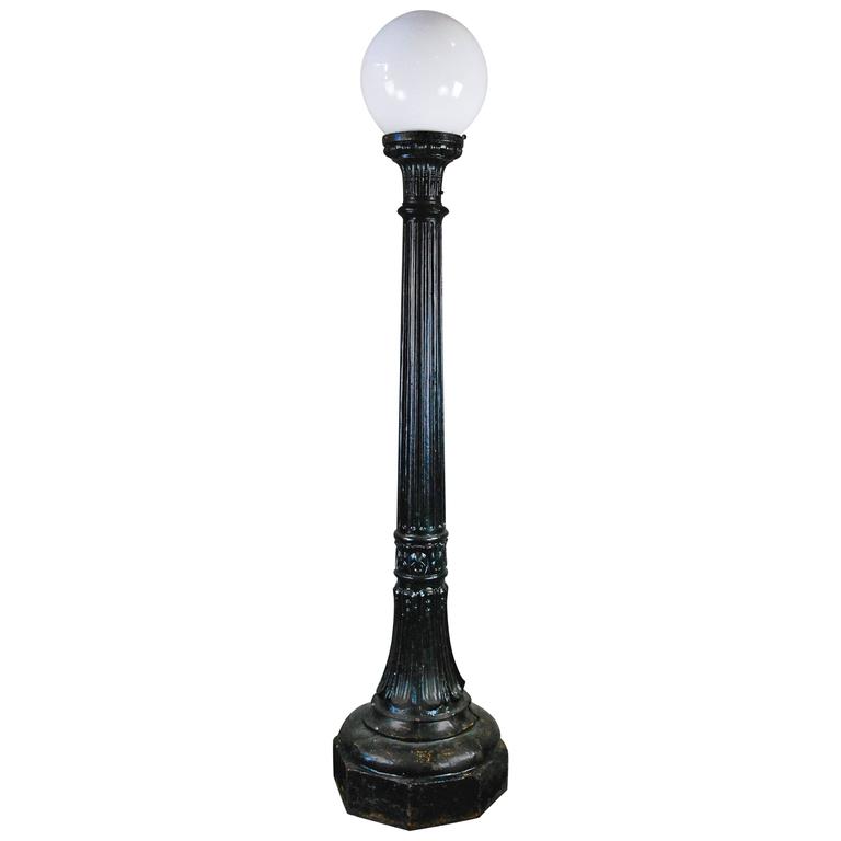 19th Century Cast Iron Chicago Street Lamp At 1stdibs 19th Century Cast Iron Chicago Street Lamp For
