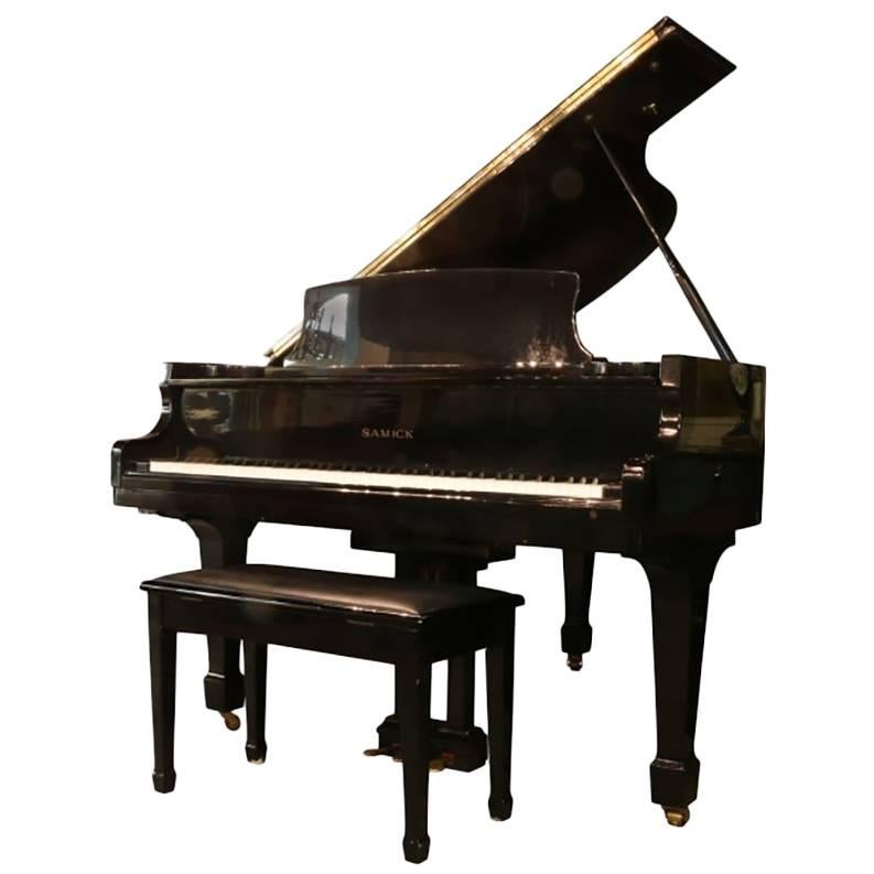 Samick Baby Grand Piano, Model # SG-172