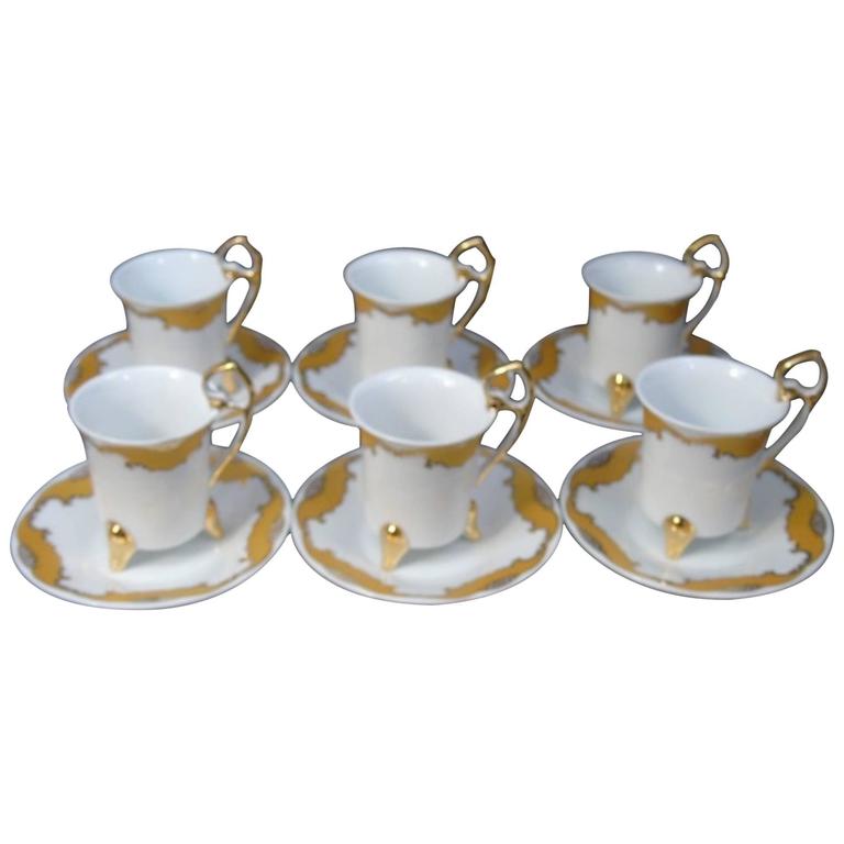 Set of Six Fine Porcelain Demitasse Service Cups and Saucers Gold Leaf