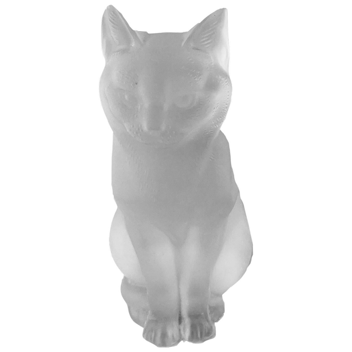 French Lalique Frosted Glass Statuette of a Seated Cat Chat Assis, 1970s For Sale