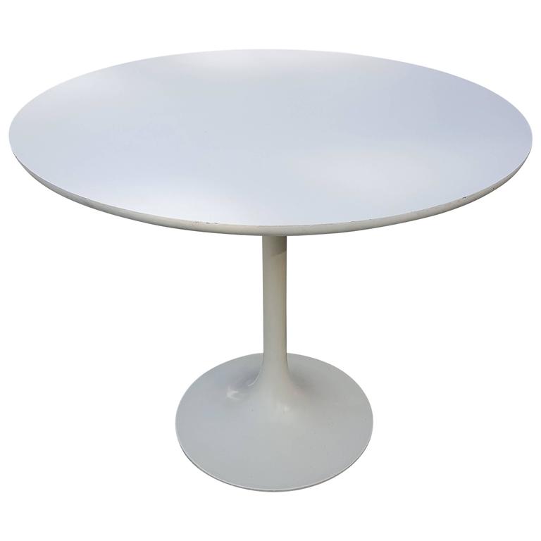 Burke Tulip Base Dining Table At 1stdibs Burke Tulip Base Dining Table For