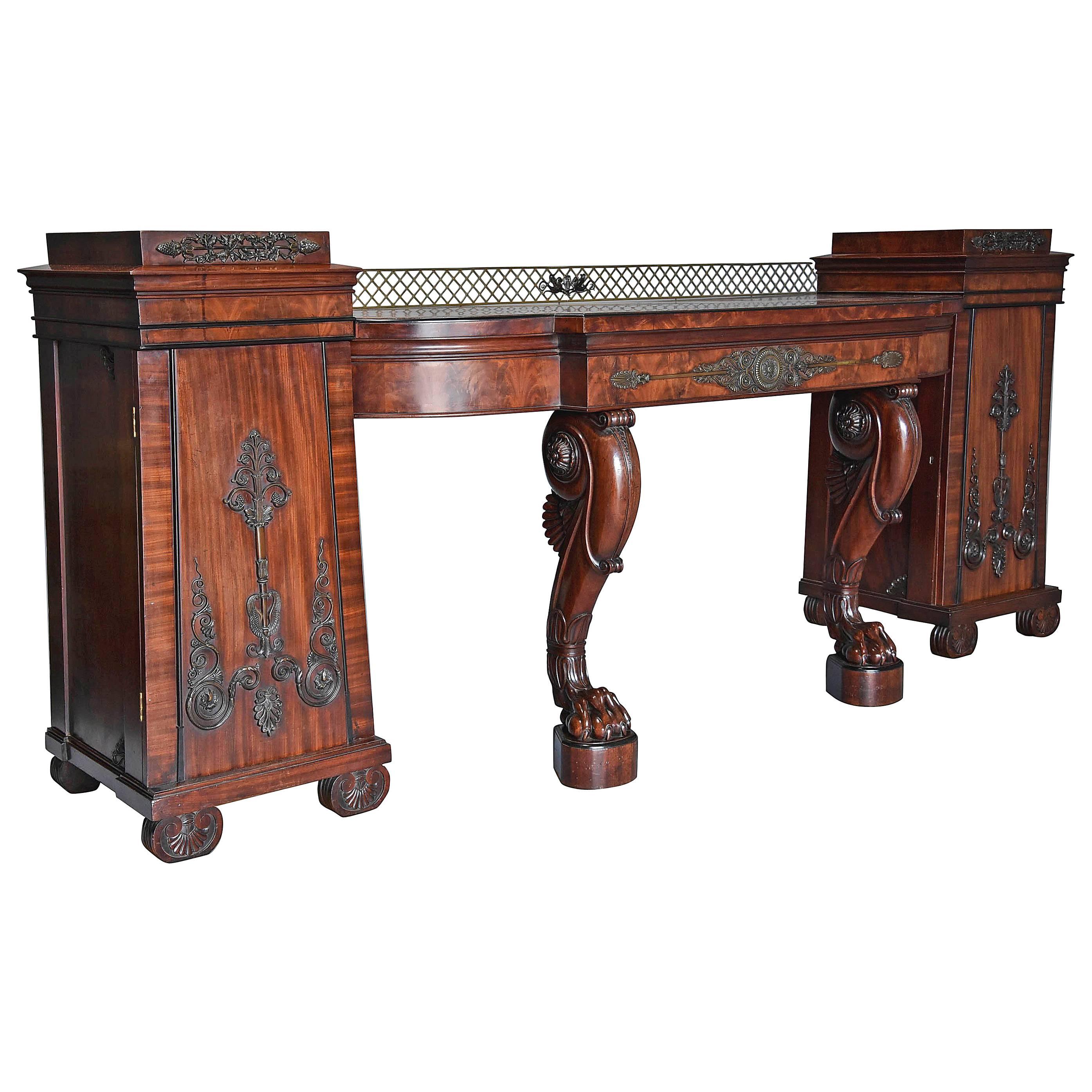 Superb Quality and Rare Regency Mahogany Sideboard in the Manner of Thomas Hope For Sale