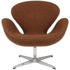 Swan Swivel Arm Chair by Arne Jacobsen for Fritz Hansen