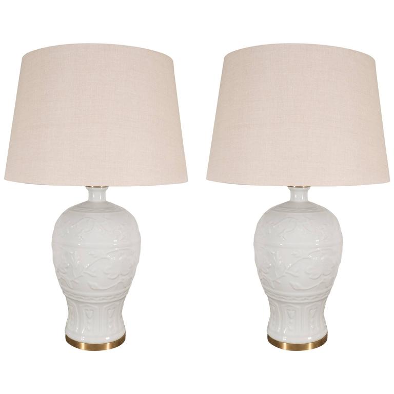 Pair of White Crackled Ceramic Lamps For Sale at 1stdibs