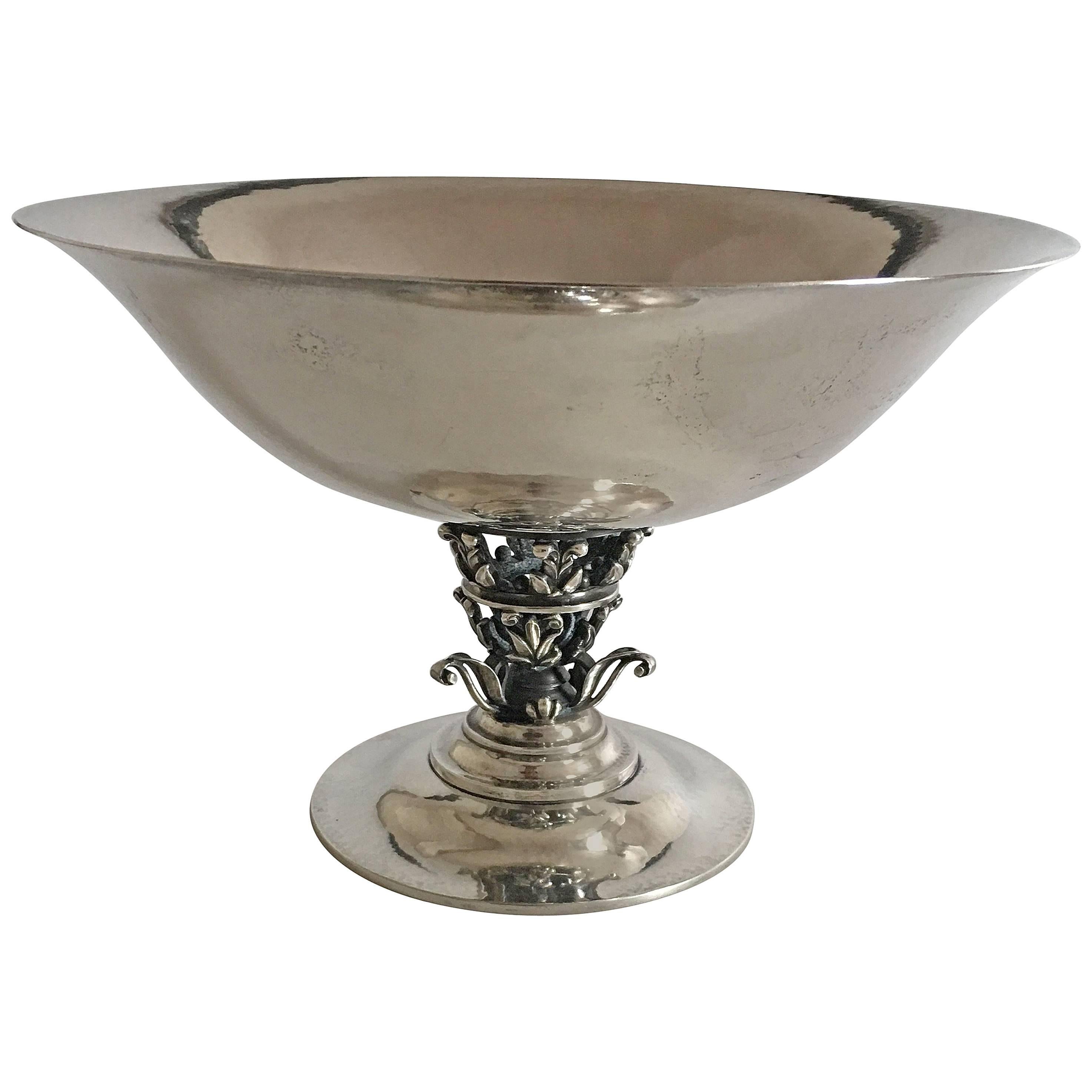 Loring Andrews Repoussé Sterling Silver Footed Centerpiece Bowl Castle