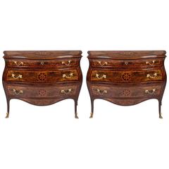 Very Elegant Pair of Serpentine Commodes