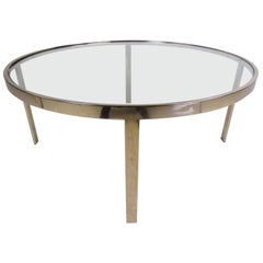 Elegante mesa de centro moderna de mediados de siglo