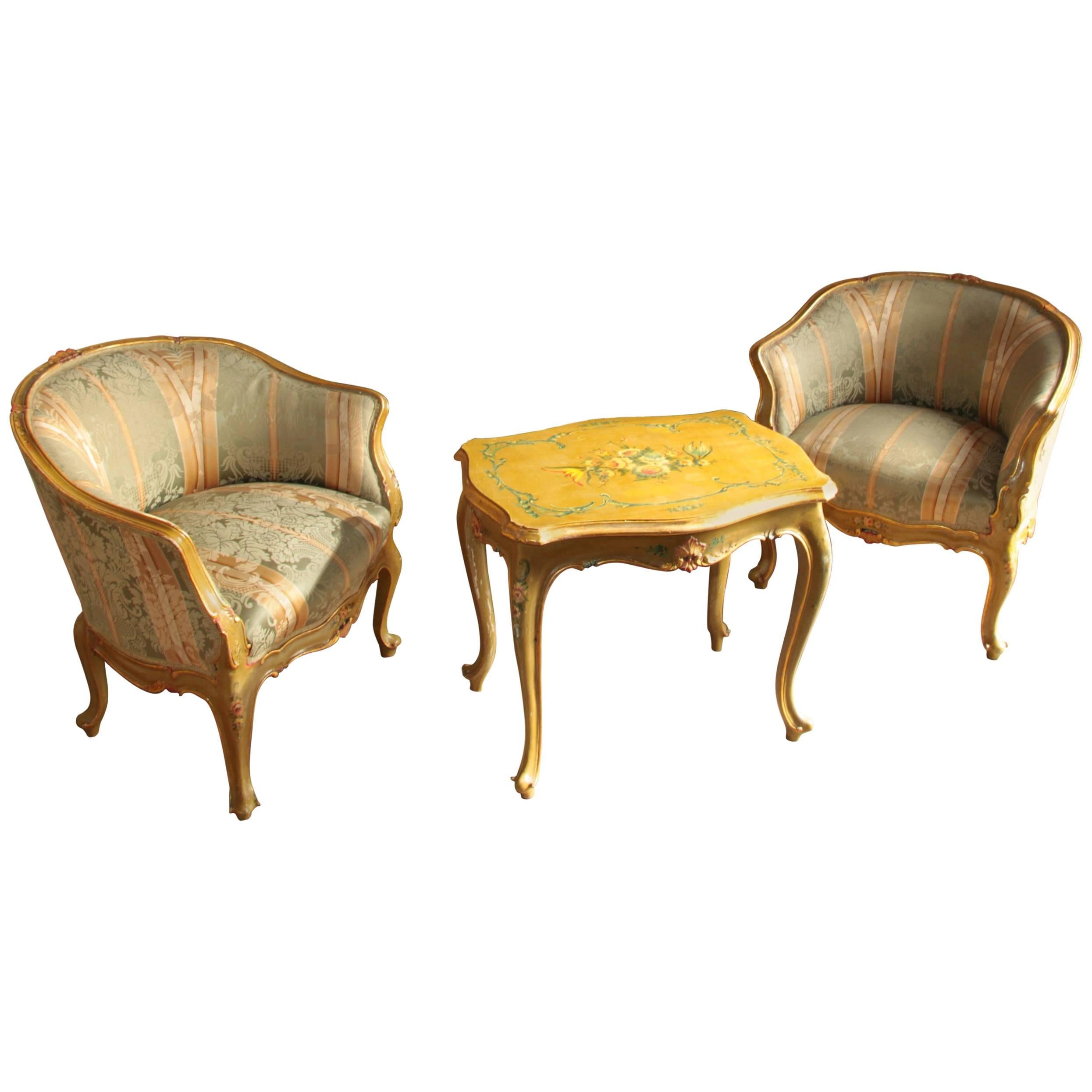 Four 1920s Venetian Armchairs and Coffee Table For Sale