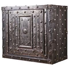 19. Jahrhundert Italienischer Hobnail Antiker Safe