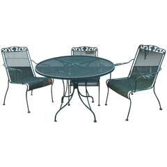 Great Outdoor Set Mid-Century Modern Design Five-Piece Round Table Mesh