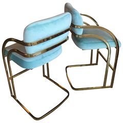 Ensemble de 4 tabourets de comptoir cantilever en laiton tapissés de velours bleu Milo Baughman